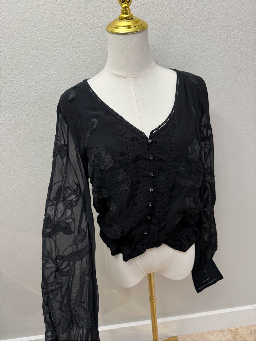Anthropologie black long-sleeve embroidered button-down blouse with sheer sleeve - Picture 4 of 7